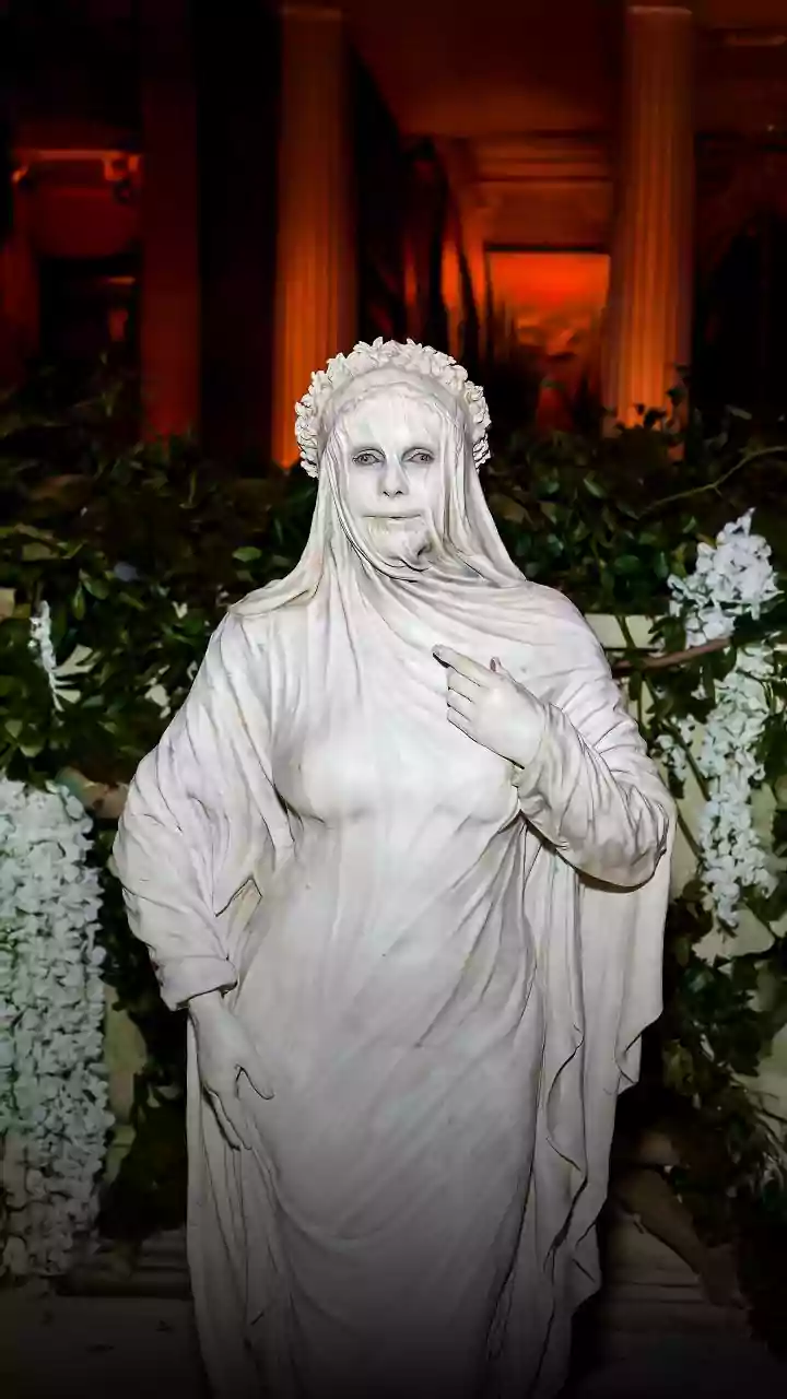 O look mais perturbador do Met Gala 2026? Heidi Klum vira escultura viva