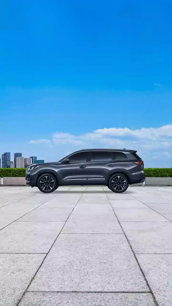 New All-Wheel-Drive EV SUV Launched: More Power, Less Price!
