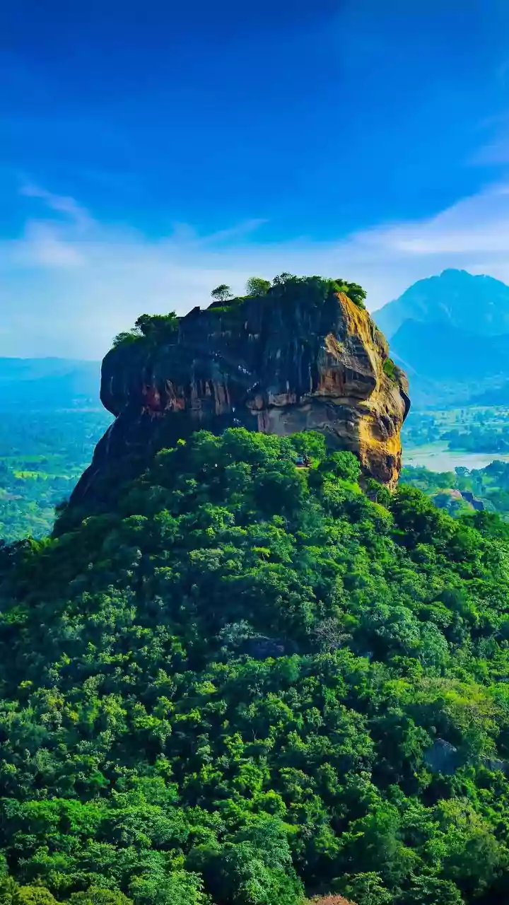 Sri Lanka This Christmas: Travel Smart, Enjoy More!