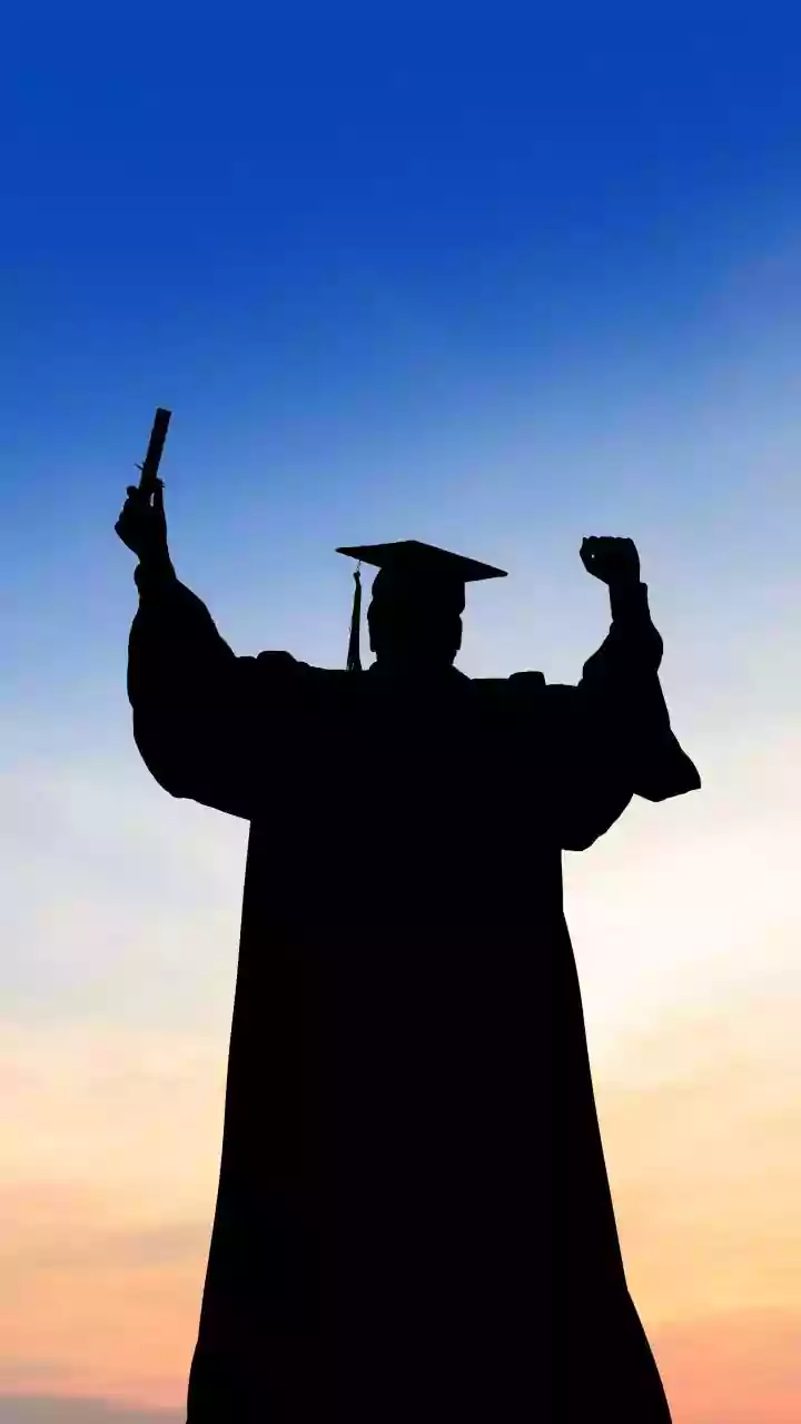 College Graduates Boost Interview Calls With AI Resume Builders Passing ATS Filters