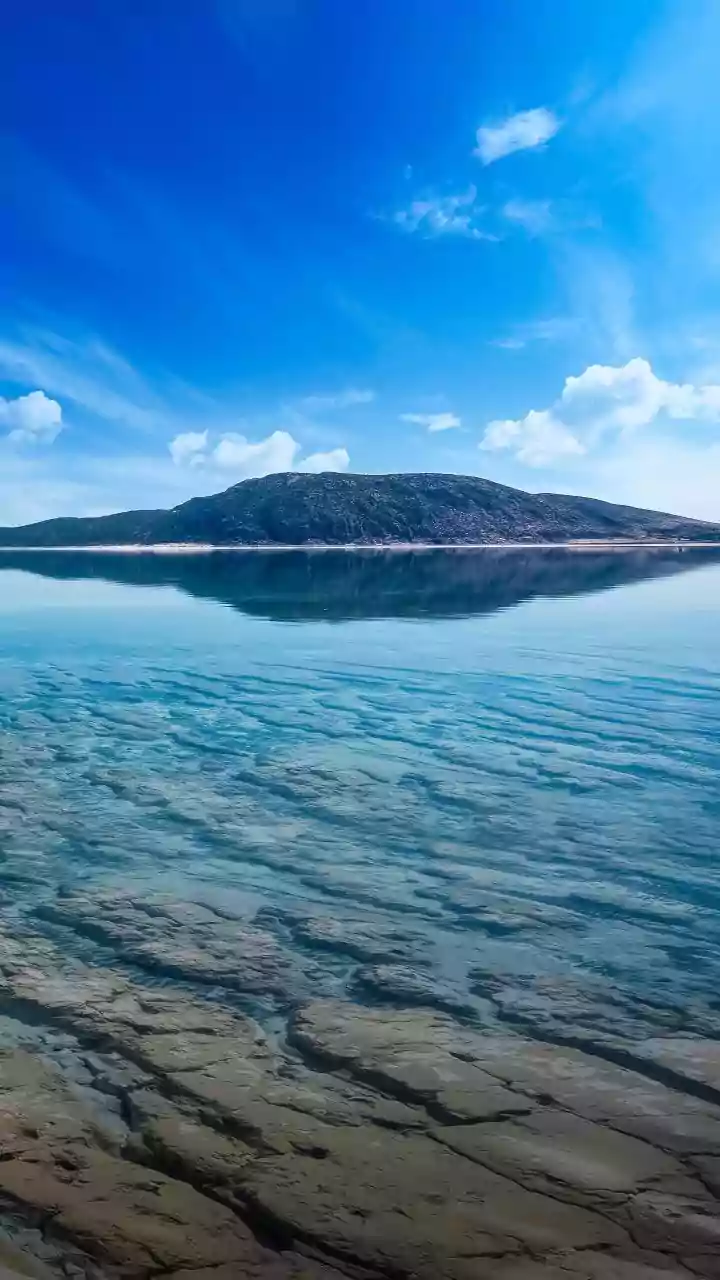 Lake Assal in Djibouti: A unique hiking spot