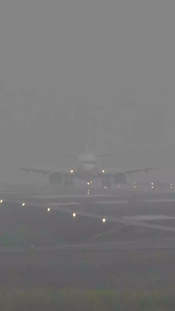 Delhi airport: 97 flights cancelled, over 200 services delayed due to fog