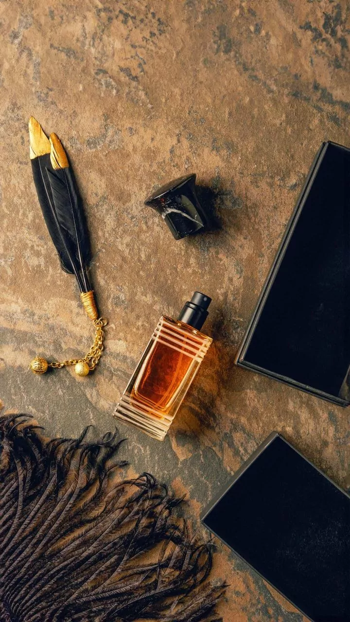 Festive Fragrance Shopping: Avoiding Impulse Buys And Overpriced Sets