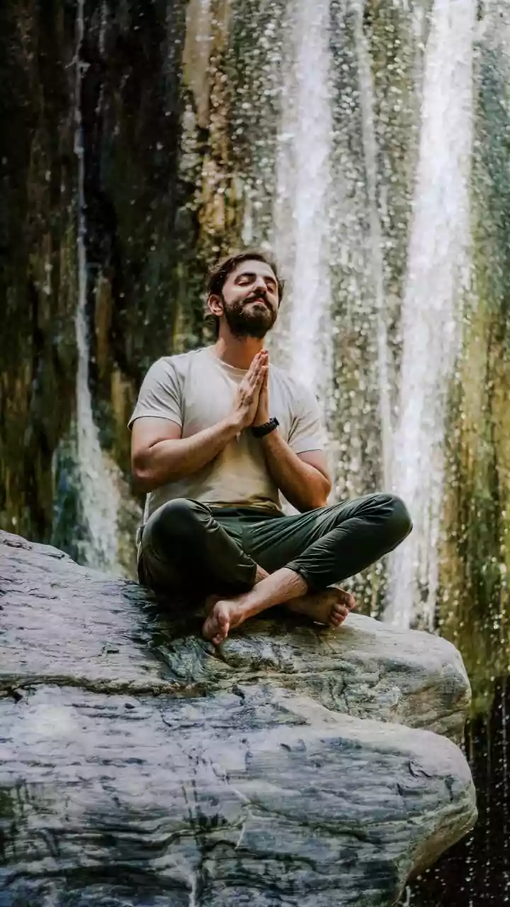 How Digital Freelancers Balance Work And Wellness In Rishikesh Quiet Riverfront Hubs