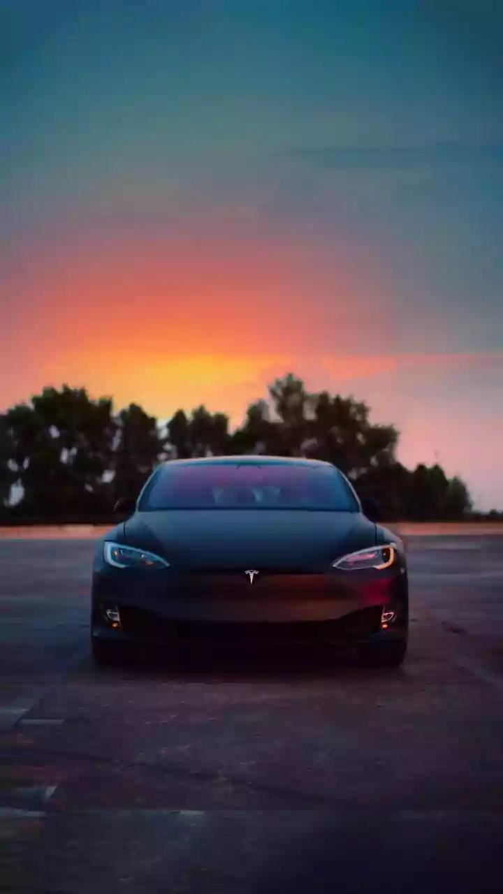 Why the Tesla Screen Looks So Busy in Gurugram Traffic
