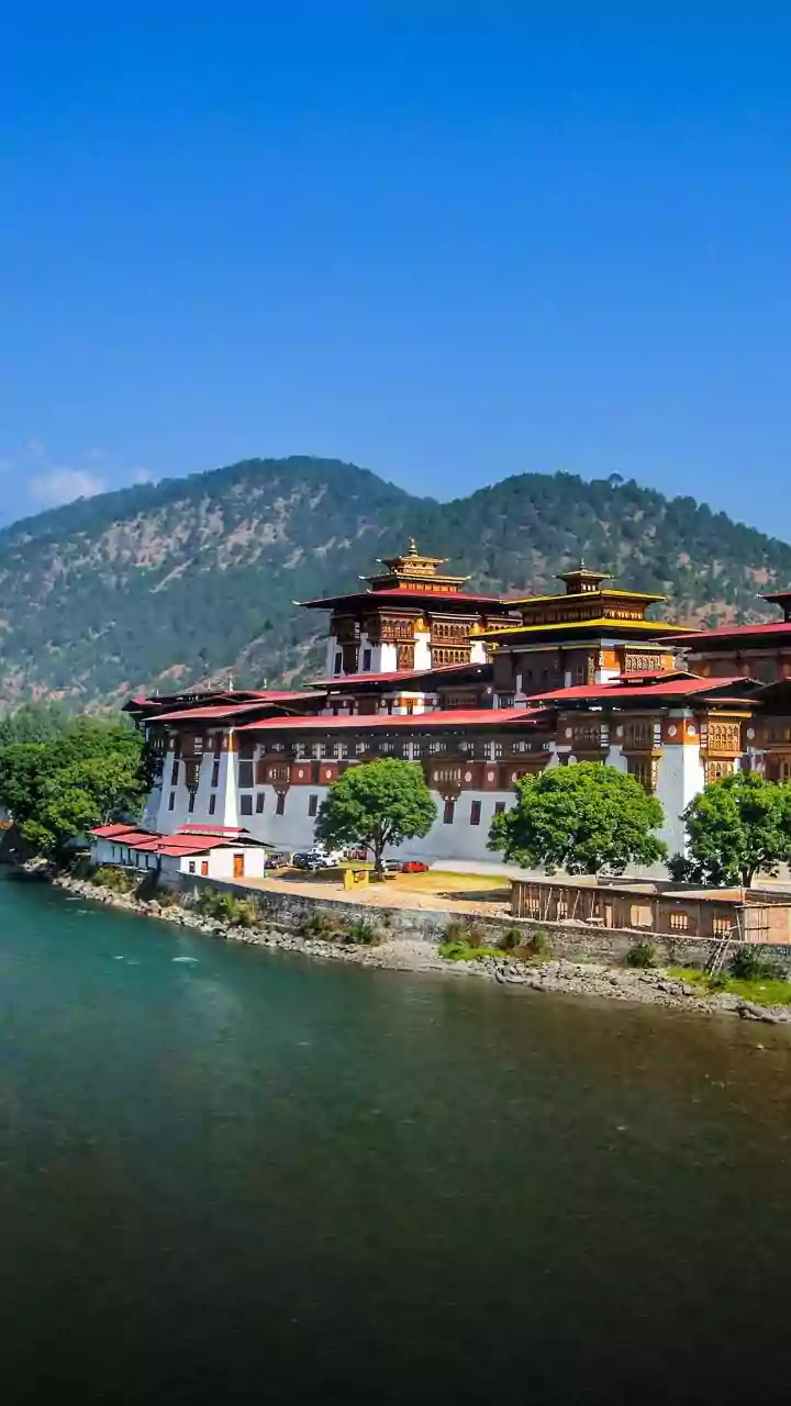 Visa-Free Overland Travel Updates Offer Simplified Border Clearances For Tourists Visiting Nearby Countries