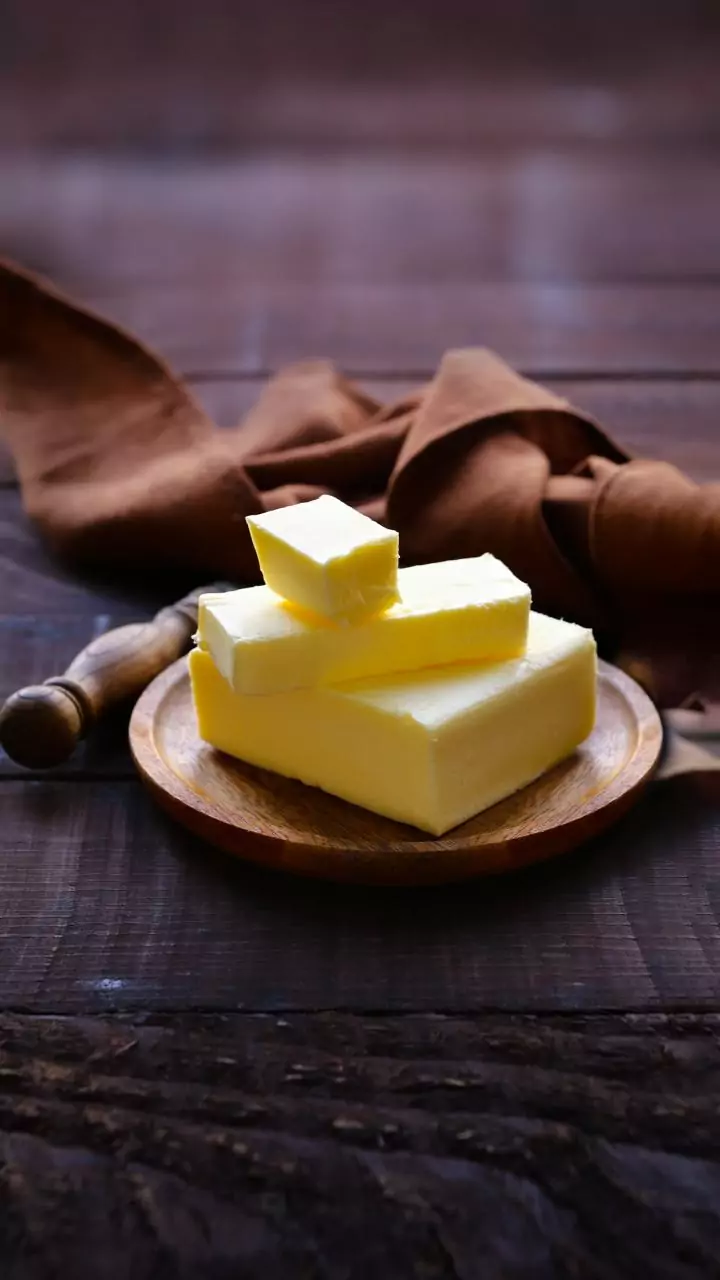 Qual a diferença entre manteiga e margarina na hora de fazer bolo?