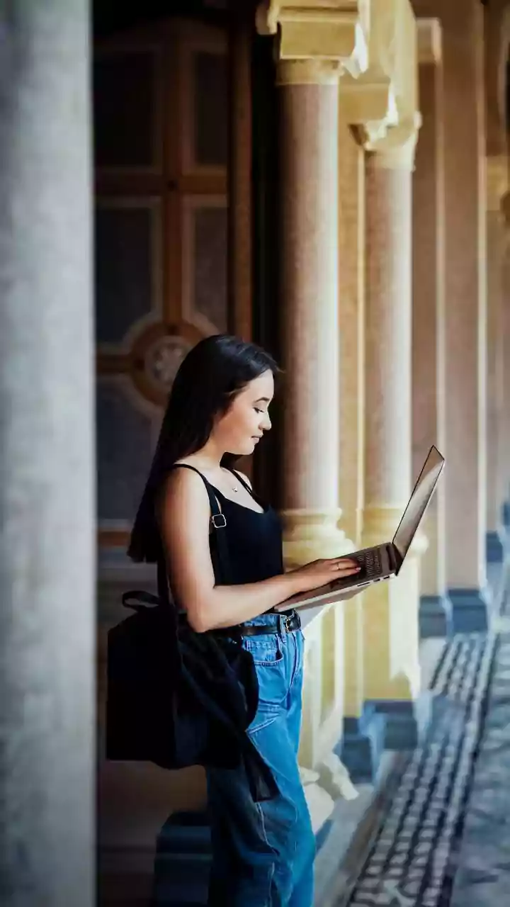 Amalia Can Power Museum Guides And Teaching Assistants