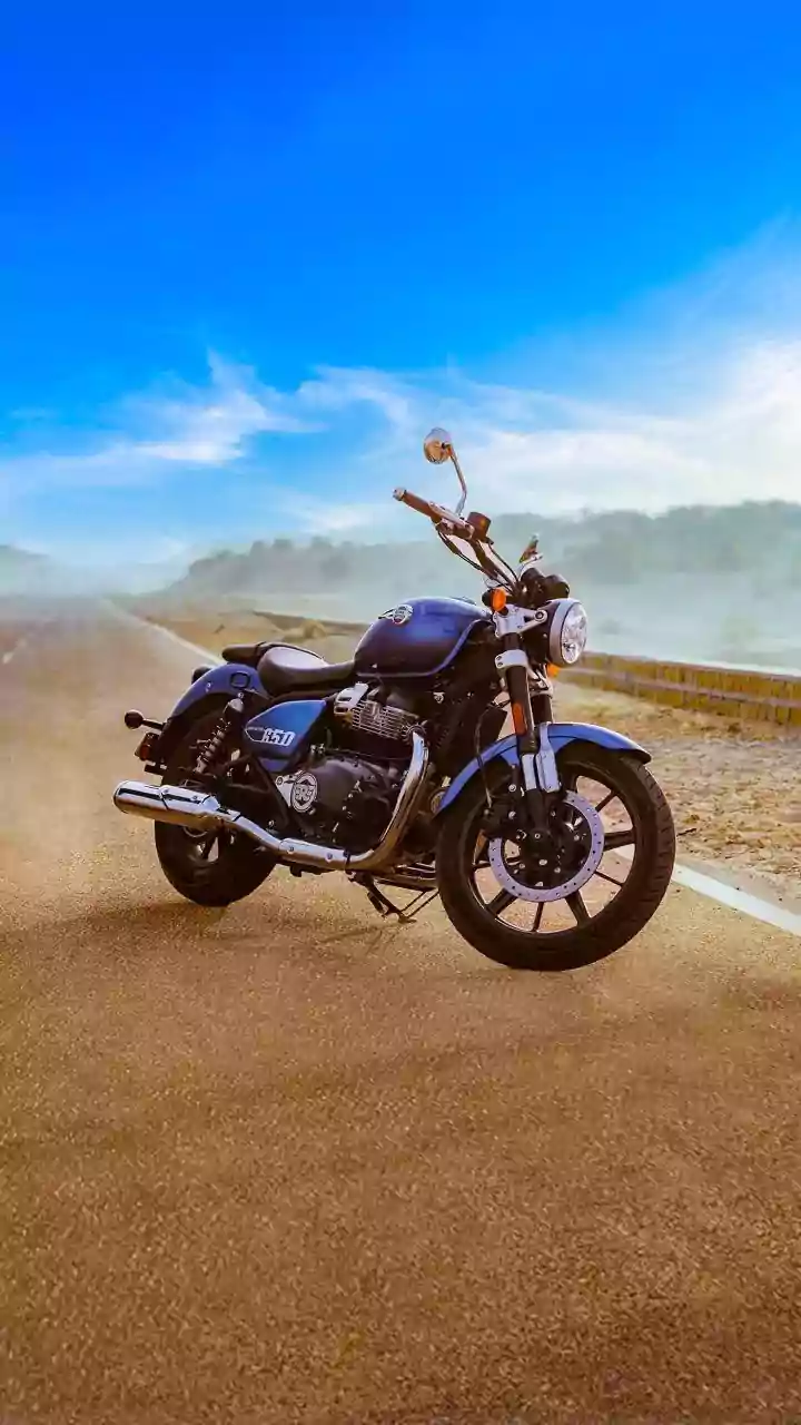 Royal Enfield Shotgun 650 Price List 2025 - Check Weight, Seat Height, Mileage, And Features