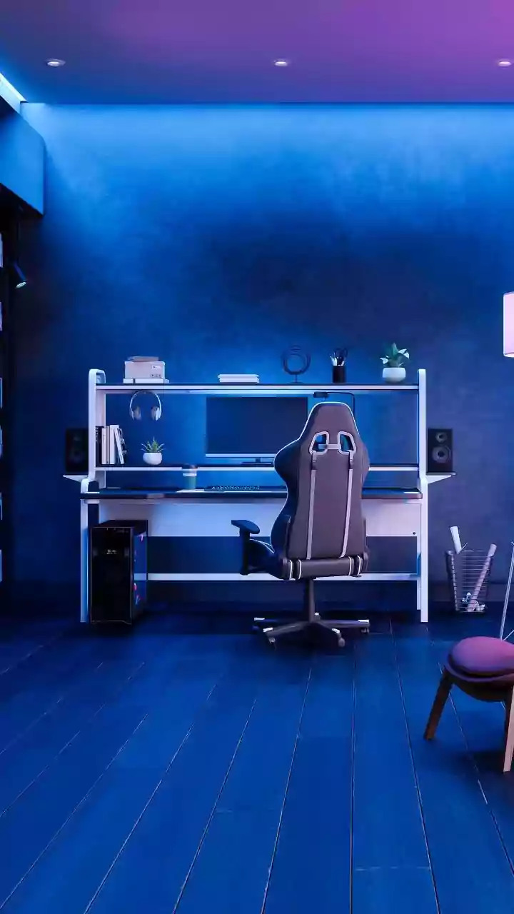 How to Set Up Your Desk for a More Comfortable Day of Work