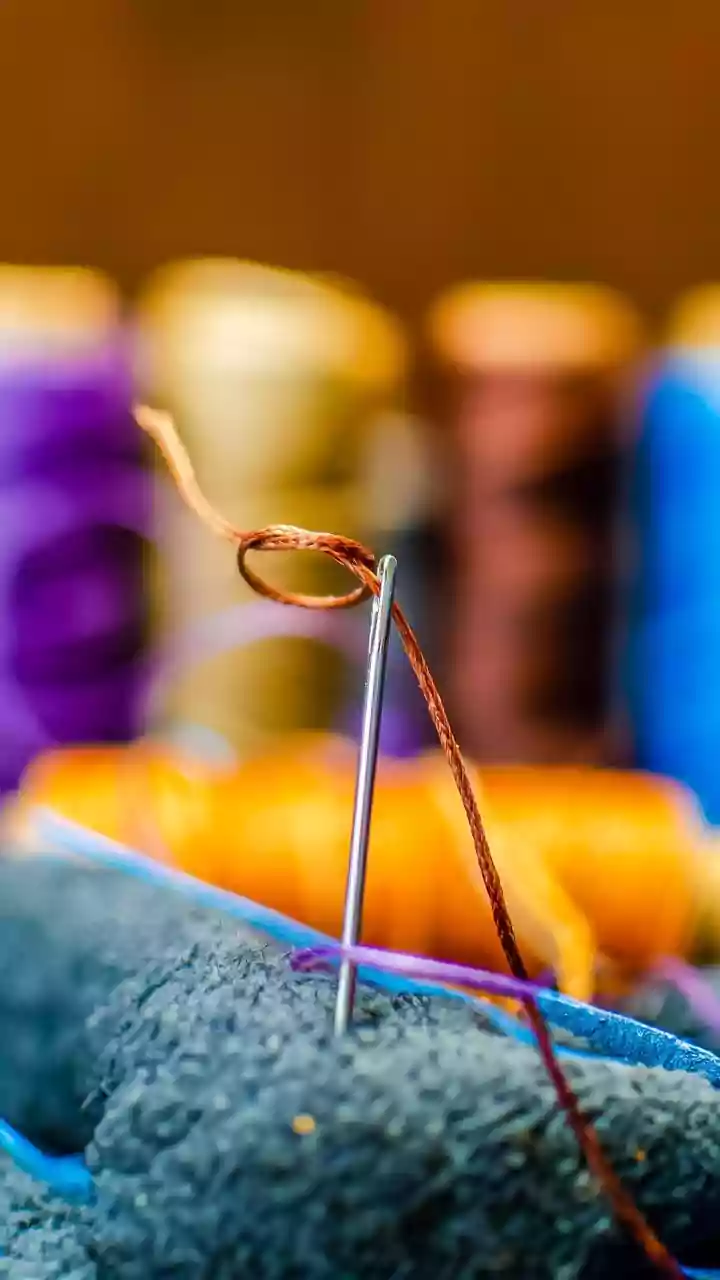 Simple needle threading tricks everyone should know