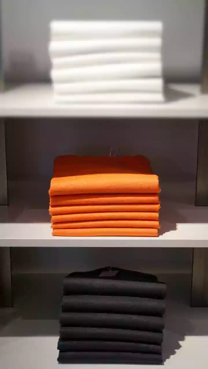 Unveiling Essential Men's T-Shirts: Style Guide