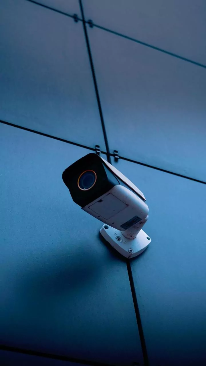 AI Summit Chaos: Wearable Devices Vanish, Only to Reappear Amidst Security Probe