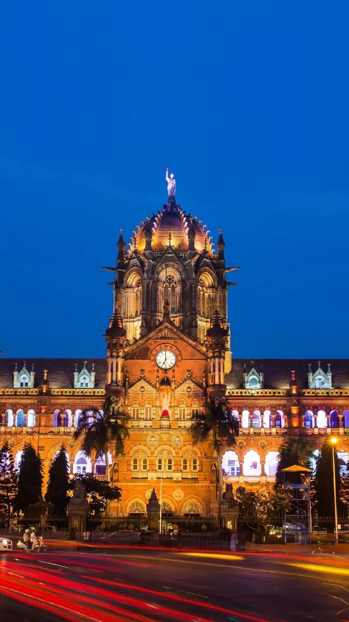 Railways Light Up Buildings for Independence Day