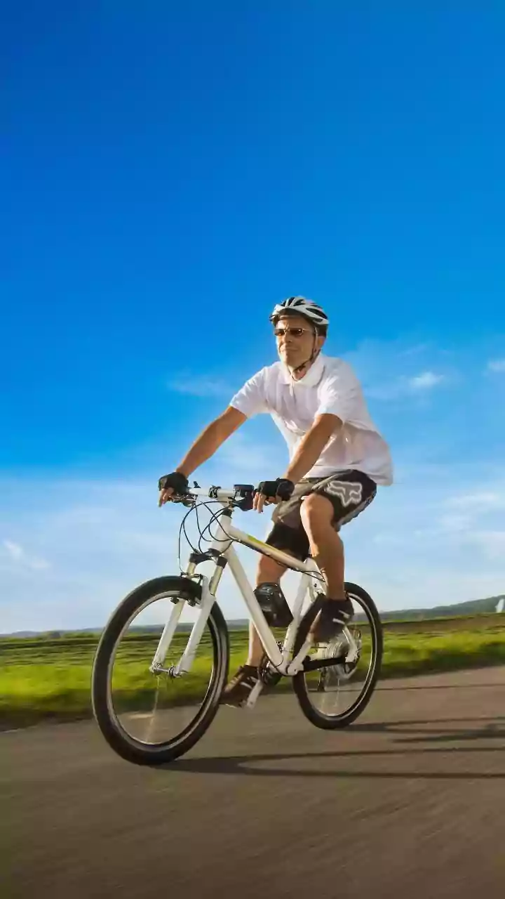 Cycling vs. Rowing: Unveiling the Superior Cardio for a Healthier Heart