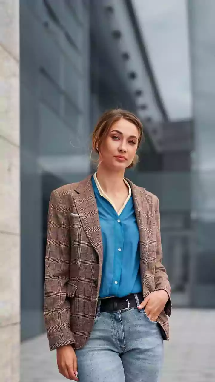 The Career Question Behind Employers' Shift Towards Deeper AI Expertise: Real AI Work over Classroom Badges