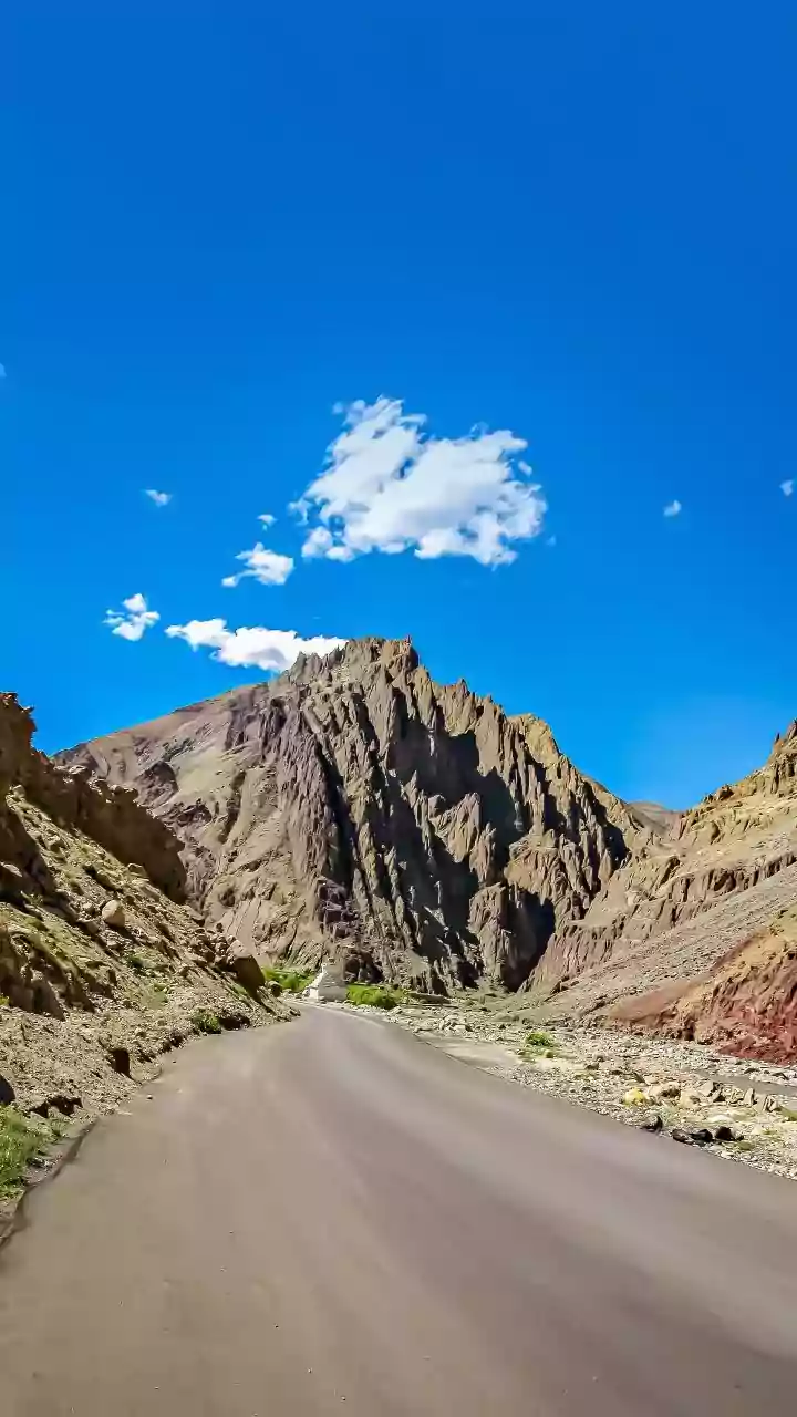 Cosmic Scars: 5 Astonishing Meteor Craters to Explore Around the Globe