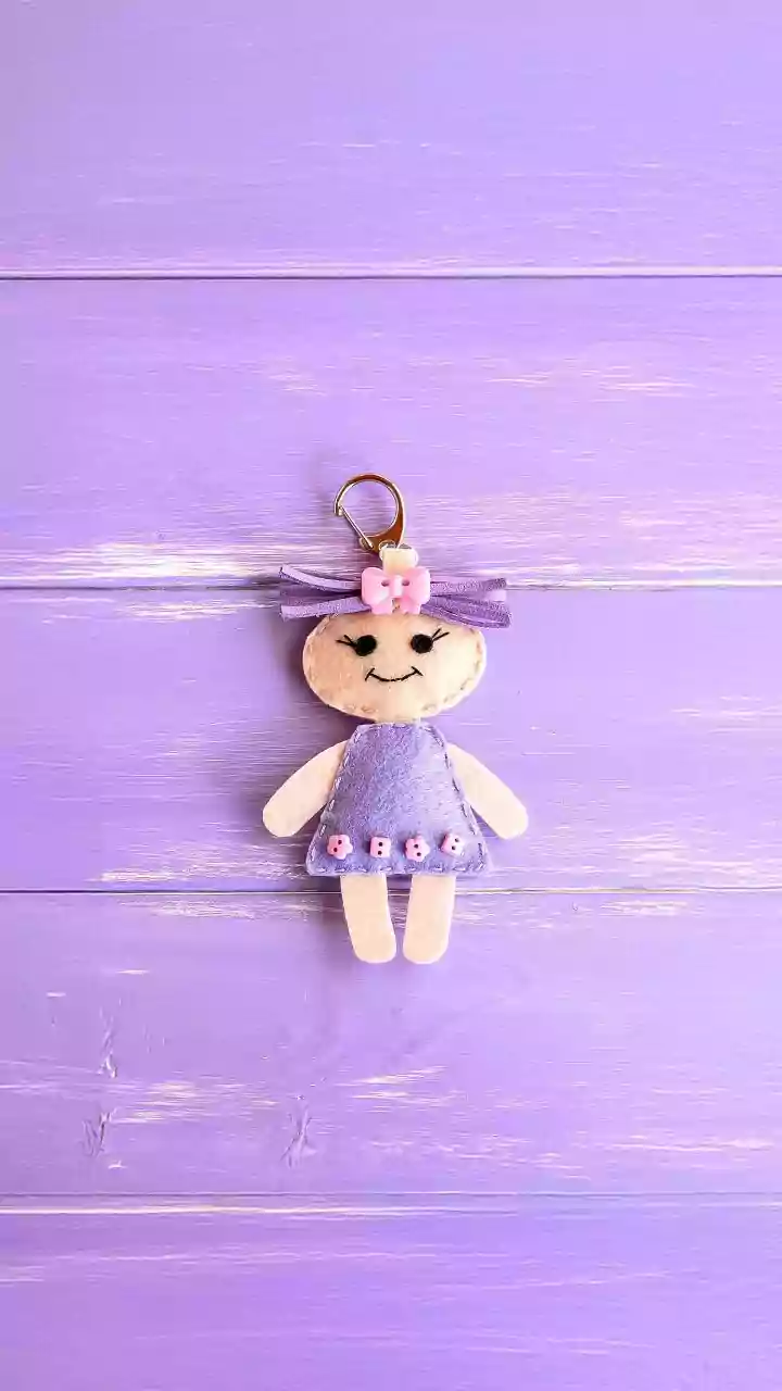 This is how you can create doll magnets at home
