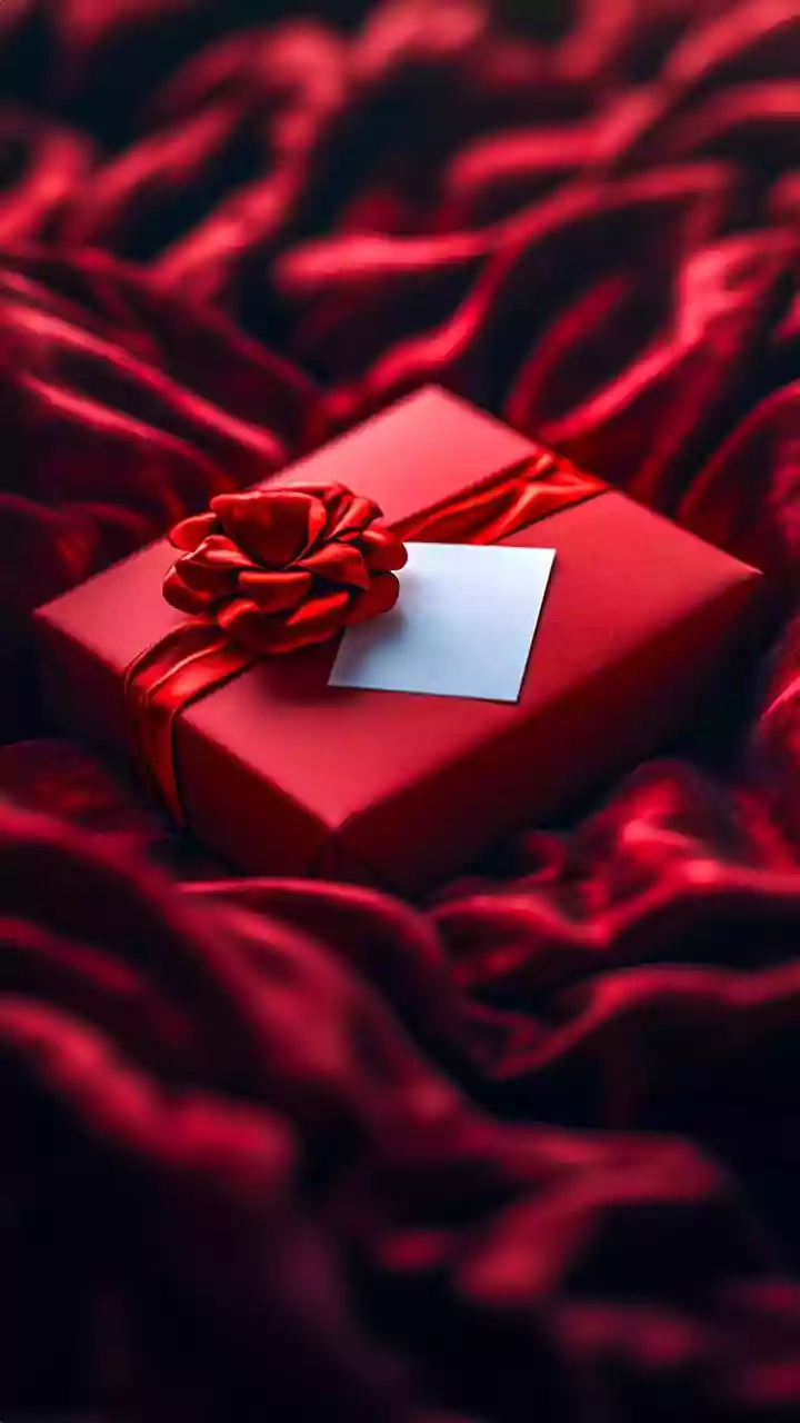 Why Reusable Wrapping Materials Could Change Festive Gift-Giving Habits