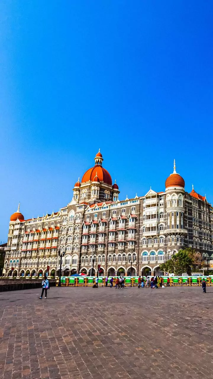 Mumbai wakes up to winter chill, AQI still 'poor'