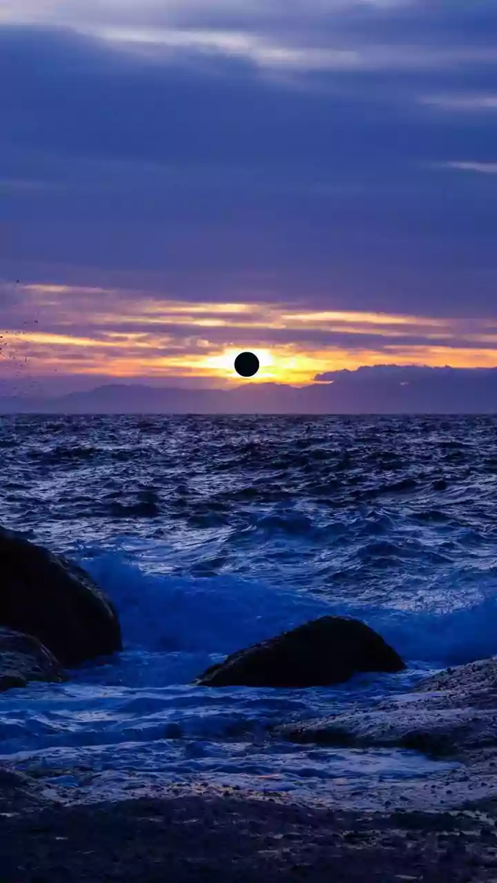 A Total Eclipse Near Sunset Creates Spain's Rare Double-Twilight Experience