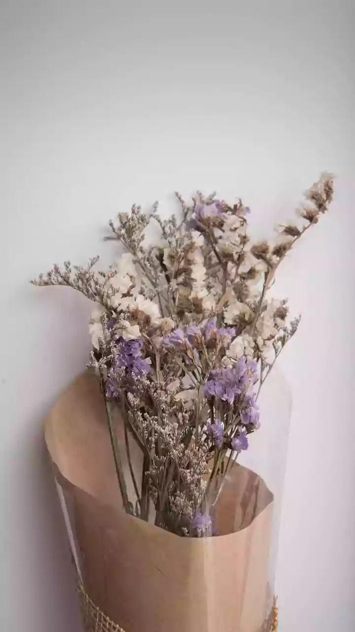 Dried Flower Decor: 5 Creative Ideas for Your Home
