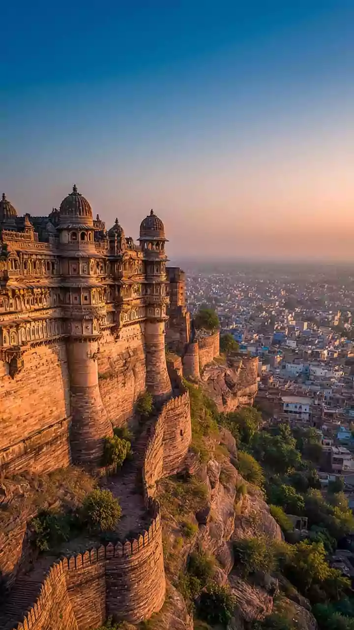 Solo Indian Odyssey: 5 Transformative Lessons from an African Traveler's Fantasy World Experience