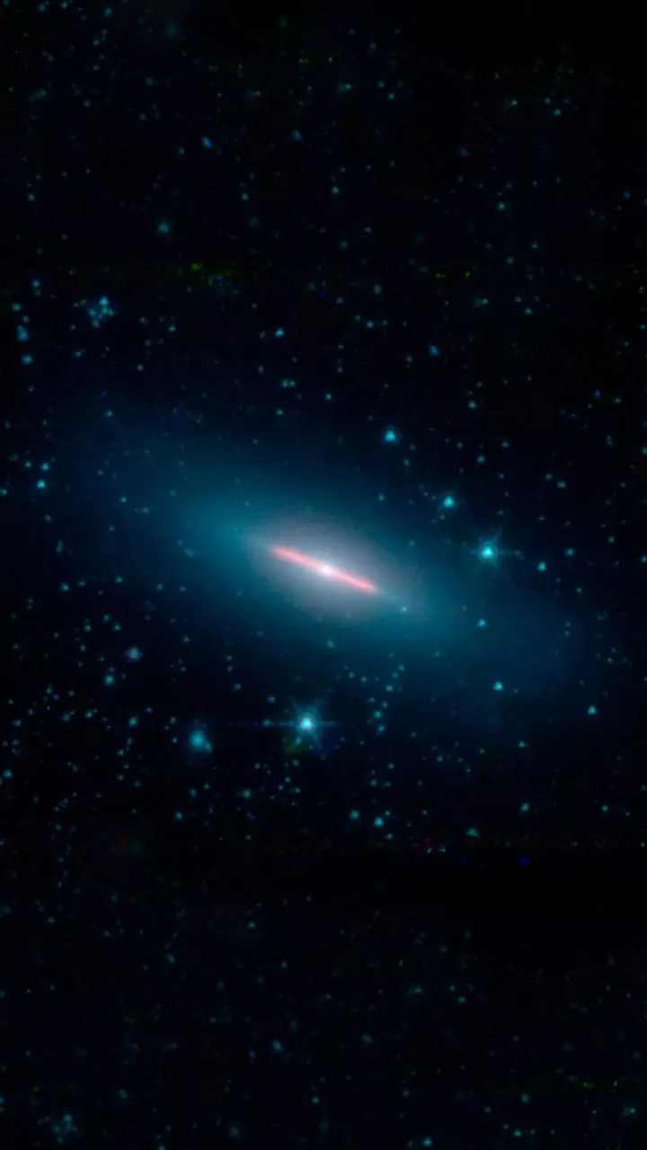 Why Infrared Capability Gives Webb Telescope Unmatched Power To Inspect Ancient Cosmic Galaxies