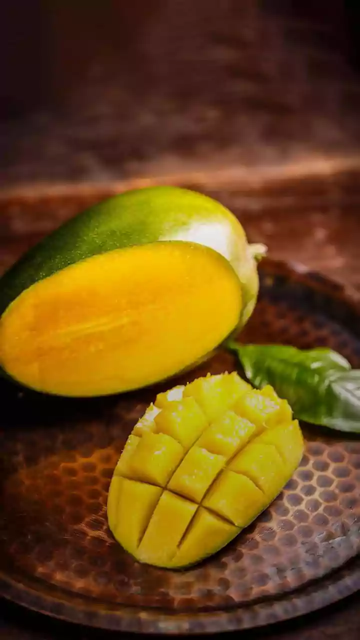 Mango Safety Is Suddenly The Season’s Least Glam Tip