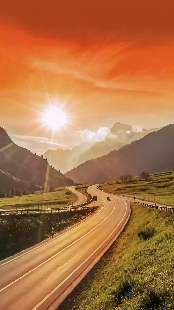 9 Romantic Songs for a Valentine's Day Drive: Love on the Road!