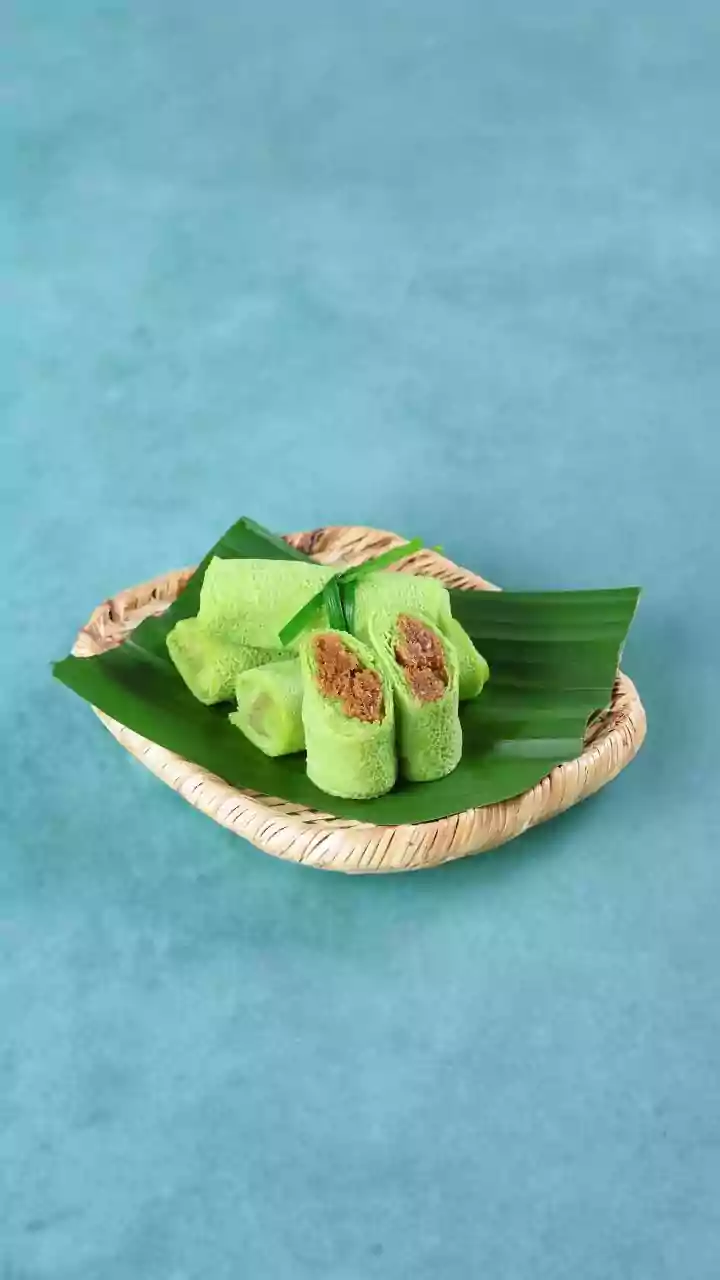 Sweet Malaysian Snacks Where Coconut Is More Than a Garnish