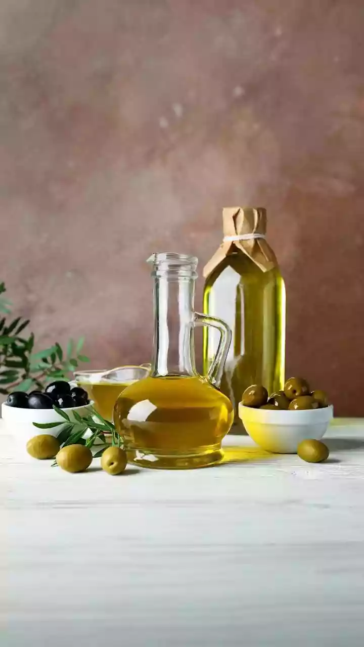 8 Tips Mengaplikasikan Olive Oil untuk Wajah dan Rambut