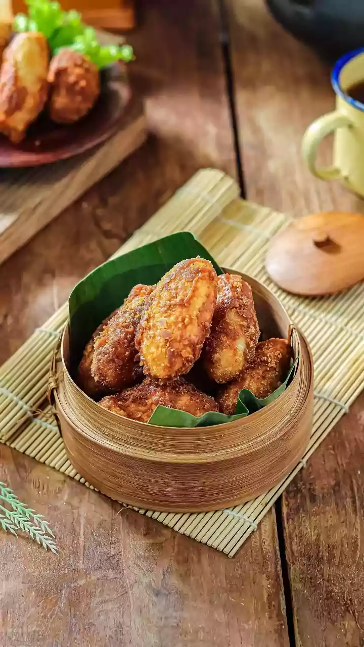 Air fried nadru chips blend traditional Indian regional taste with low oil cooking methods