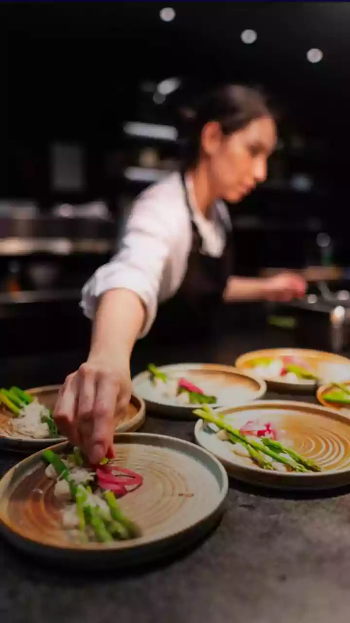 How Dark Kitchen Tribal Dining Models Empower Indigenous Chefs Operating In Urban Metros