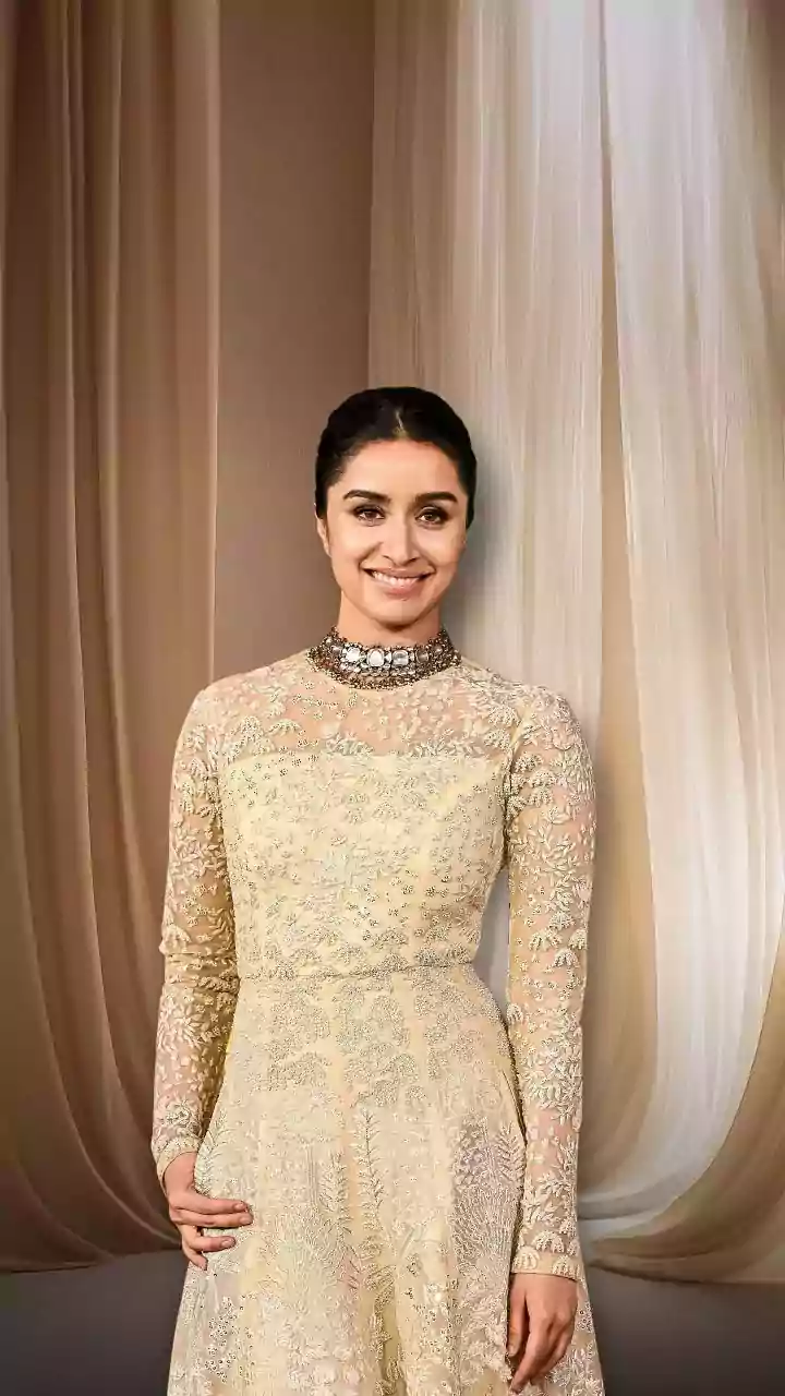 Shraddha Kapoor's Earnings Exceed Those of Alia Bhatt and Ananya Panday? Here's What Her Father Shakti Kapoor Has to Say