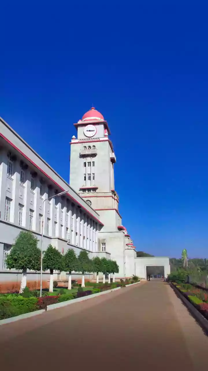 IIT vs IIM vs NIT: ROI Comparison for Indian Students in 2026