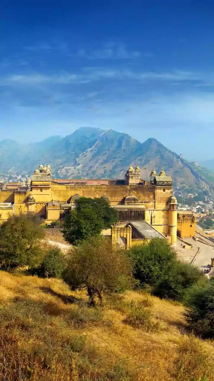 Redefining Aravallis, worsening air quality, climate change debate set to dominate environment sector in 2026