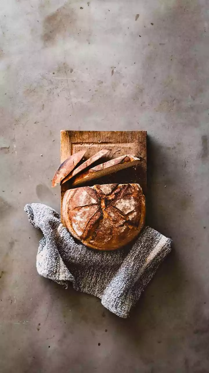 Why sourdough discard eco-cooking recipes are trending among zero-waste urban home cooks