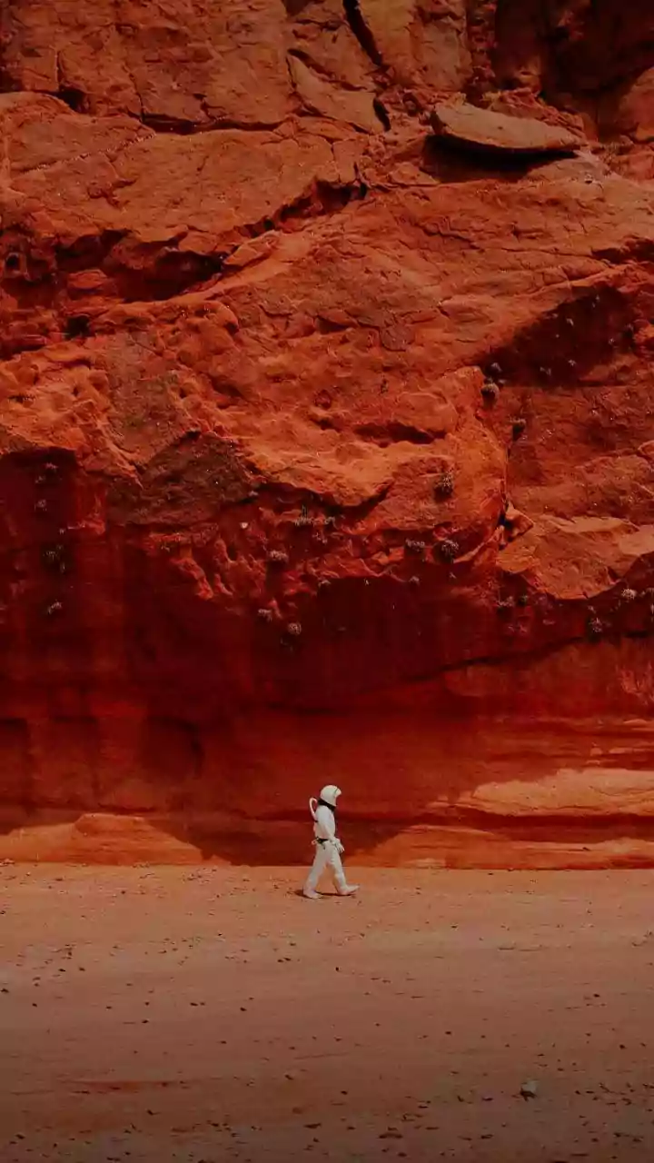 Suitports and Cleaning Systems May Become Essential for Safer Mars Living