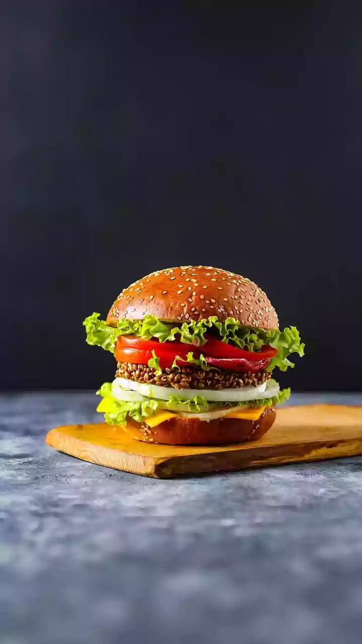 Aloo Poshto Burger To Kalakand Pie– Starbucks’s Pujo Twist For Menu In Bengal Creates Buzz