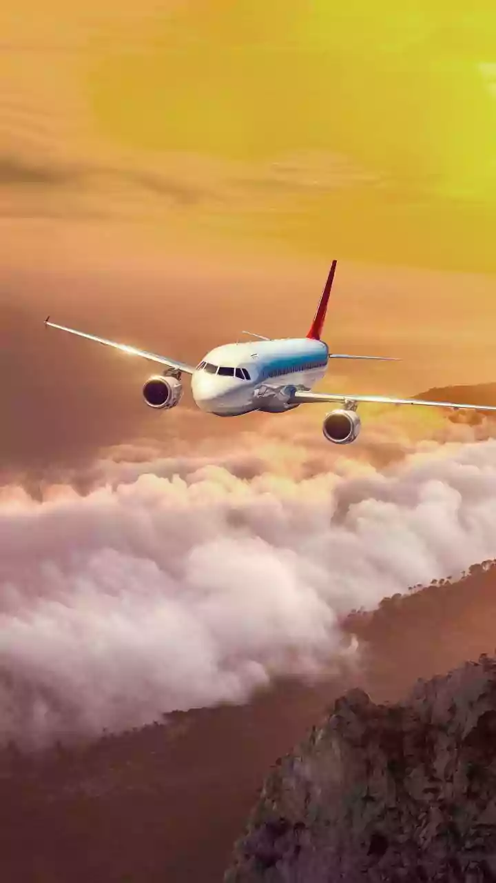 Fog-free skies push travellers toward early morning flights