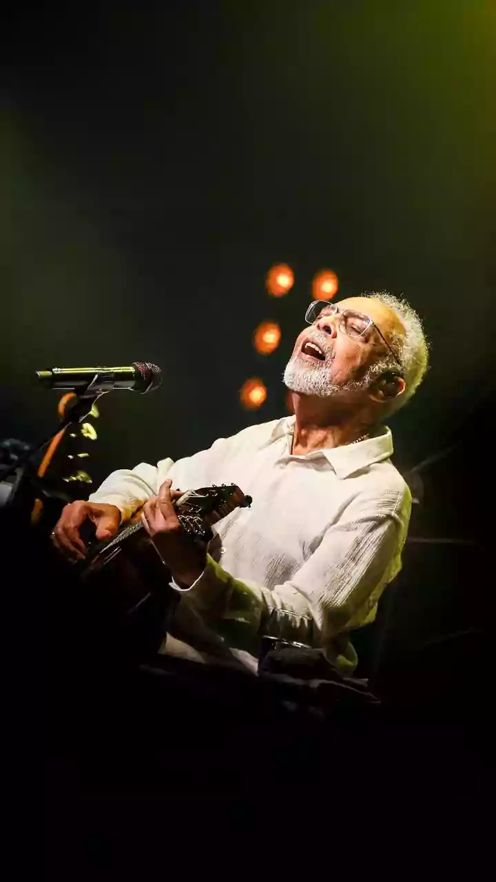 Flora Gil registra Gilberto Gil vivendo como'anônimo'nos EUA:'Dá pra fazer umas comprinhas'