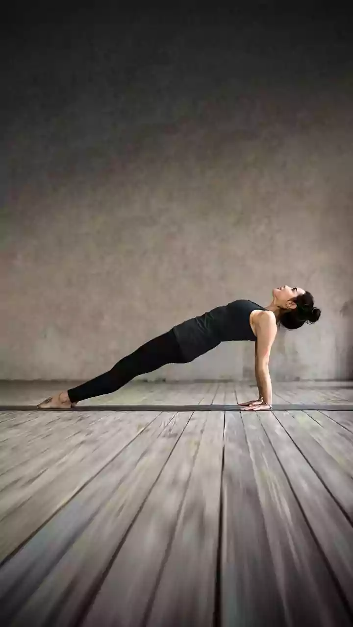 Why Daily Core Training With Diverse Plank Variations Helps Prevent Workspace Posture Fatigue