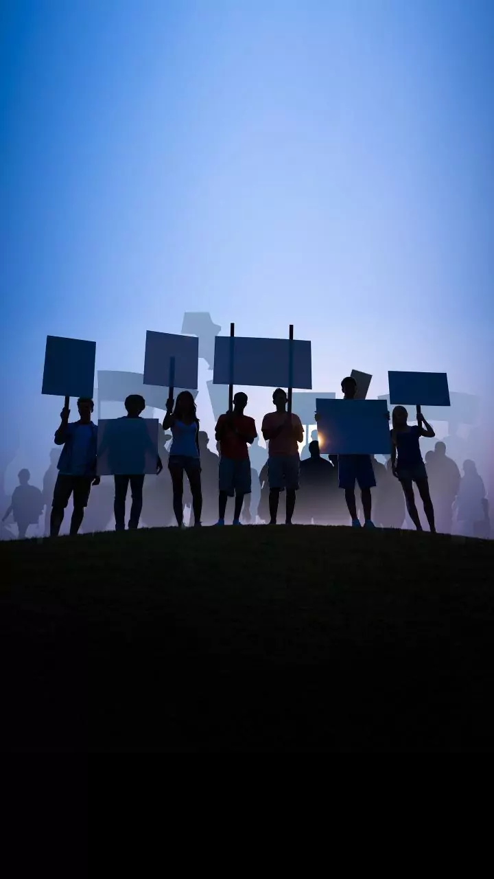 Suspended Bareilly magistrate threatens Delhi stir from Feb 7 over SC/ST Act