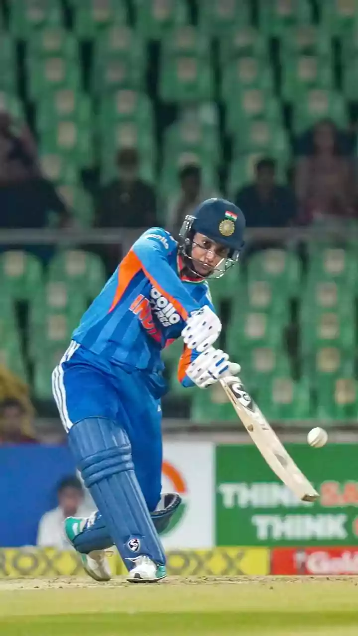 Smriti Mandhana becomes 2nd Indian woman with 10,000 international runs