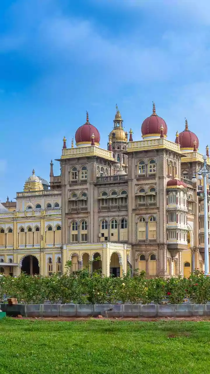 Karnataka CM, Deputy CM working like brothers, high command to decide on leadership: Pilot