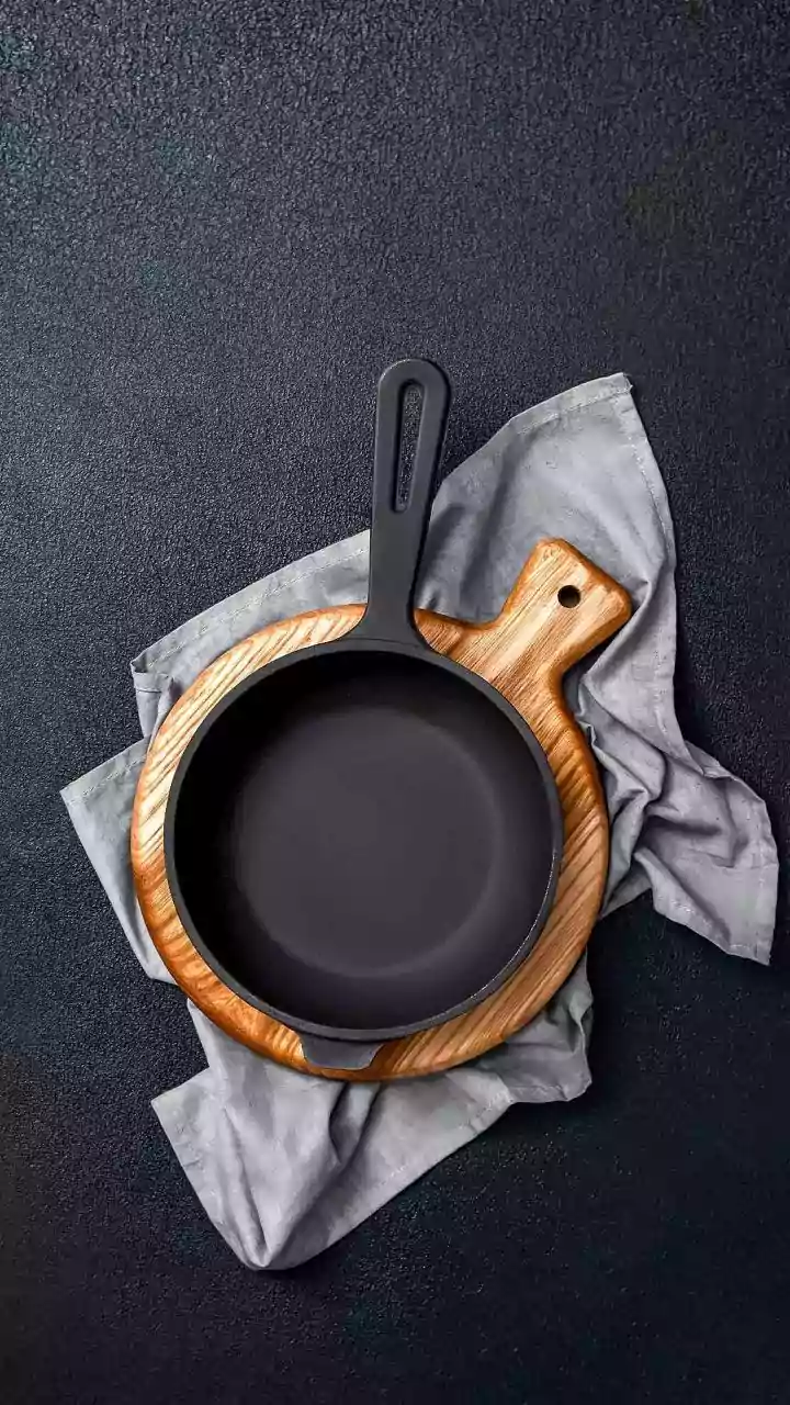 The Right Pan Matters When You Reduce a Recipe