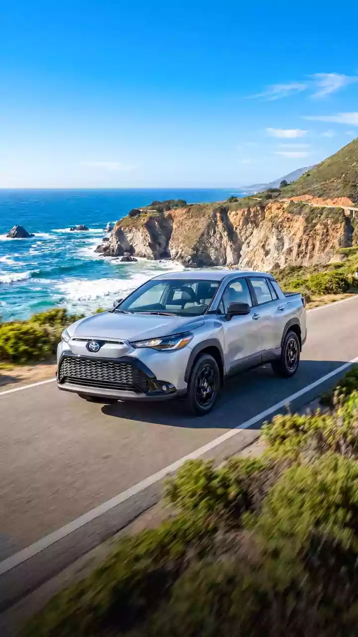 Toyota Corolla picape já está na ruas e versão híbrida flex chega no ano que vem