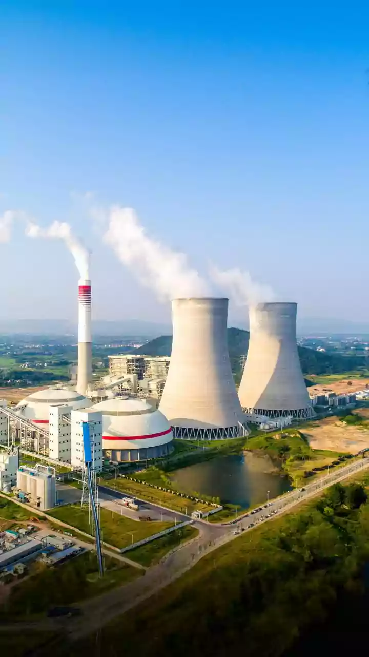 Pak govt moves to phase out state-led power purchases