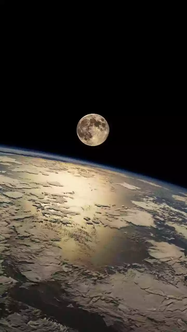 Big Moon Mystery: Why It Looks Larger on Certain Nights